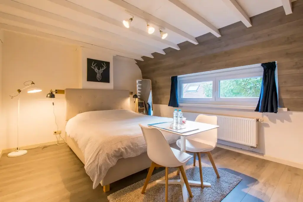 Bedroom with double bed